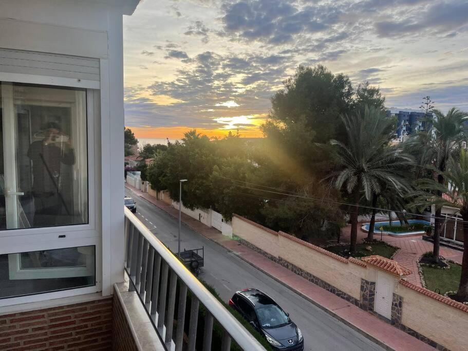 Nice Apartment Near The Sea Torrevieja Bagian luar foto