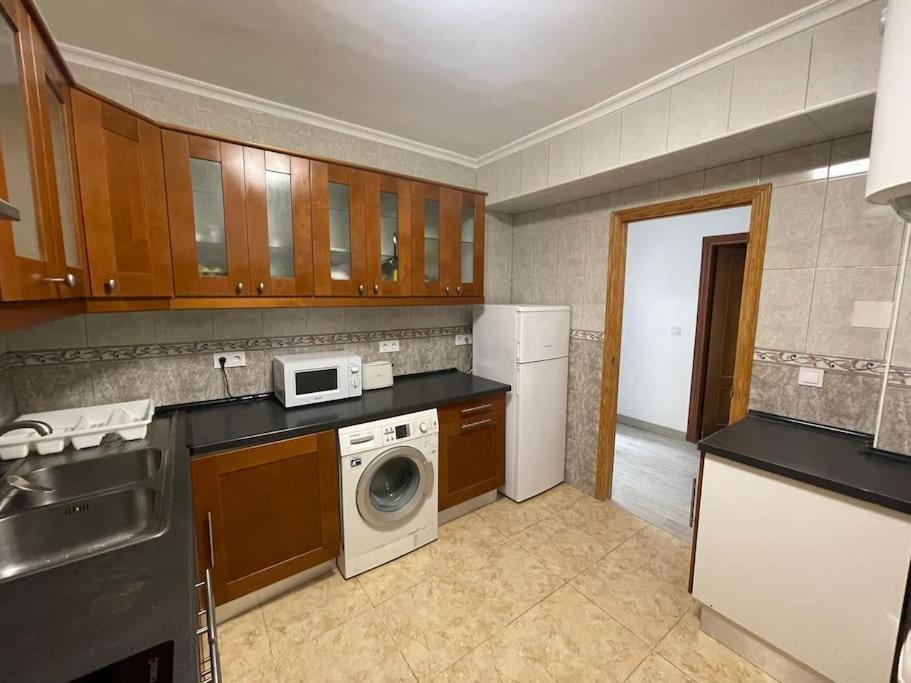 Nice Apartment Near The Sea Torrevieja Bagian luar foto