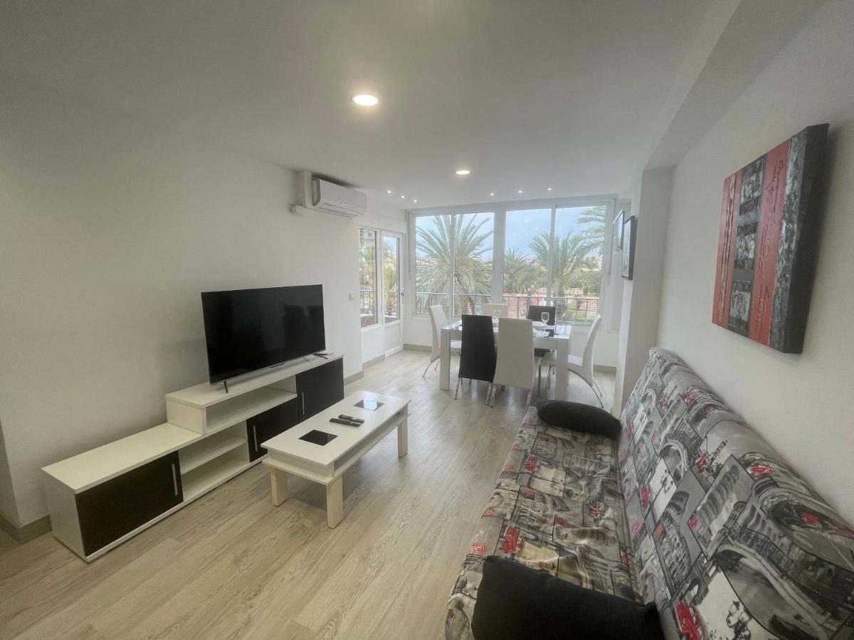 Nice Apartment Near The Sea Torrevieja Bagian luar foto