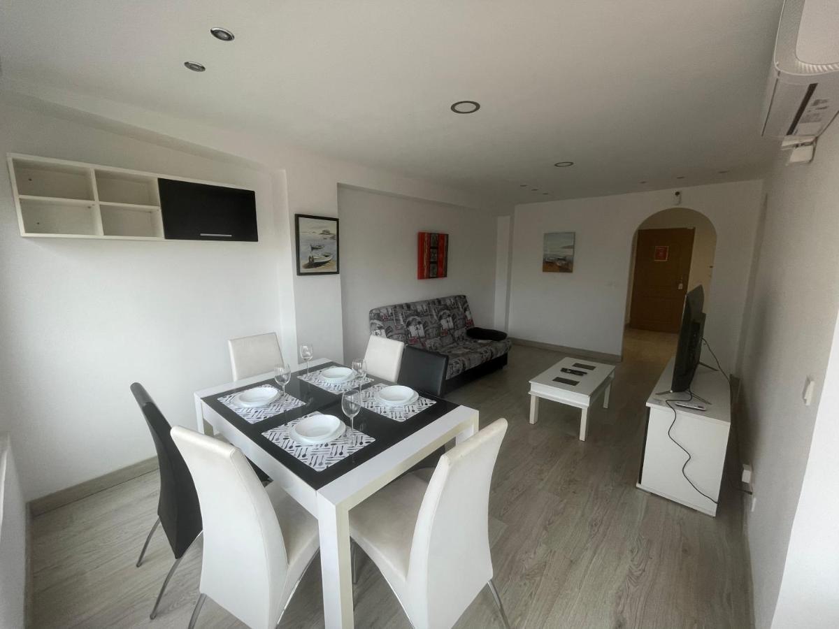 Nice Apartment Near The Sea Torrevieja Bagian luar foto