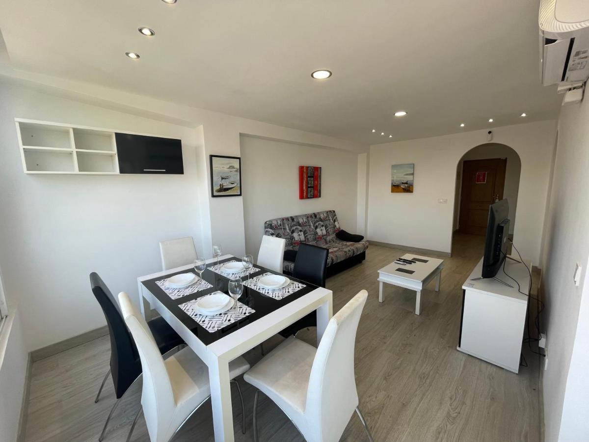 Nice Apartment Near The Sea Torrevieja Bagian luar foto