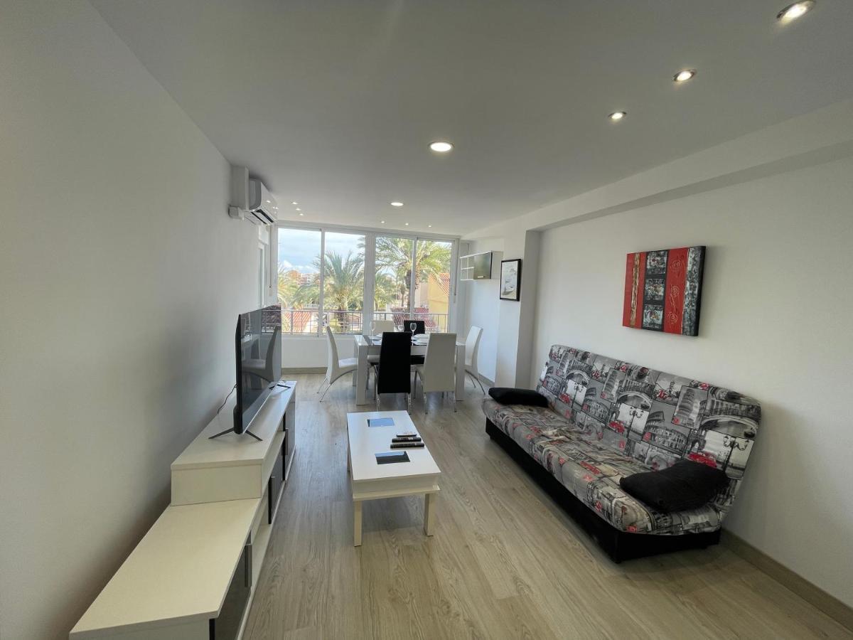 Nice Apartment Near The Sea Torrevieja Bagian luar foto